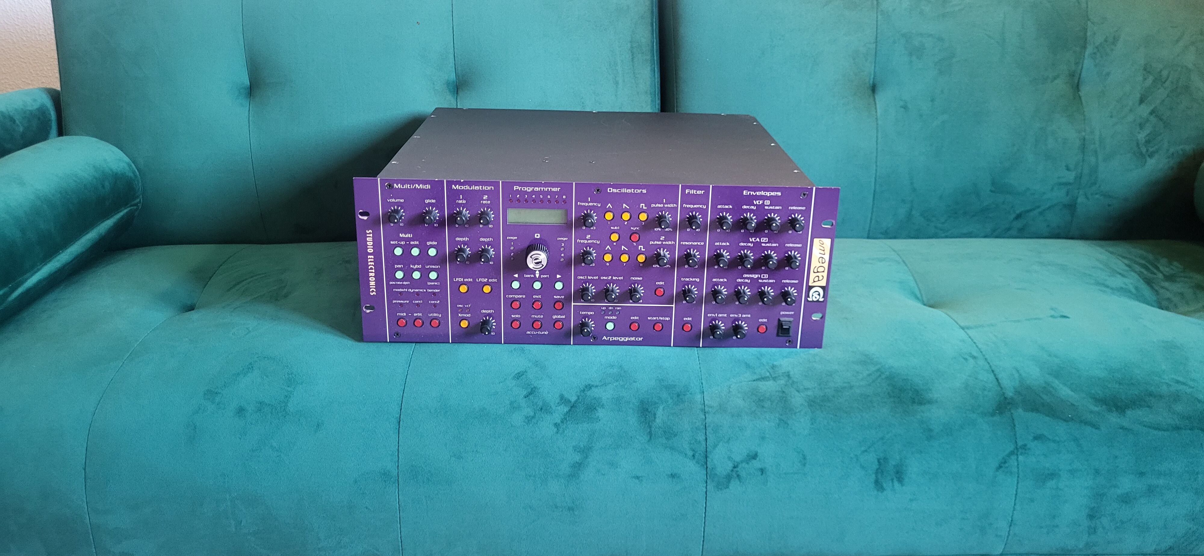 vend STUDIO ELECTRONICS  Omega 8 