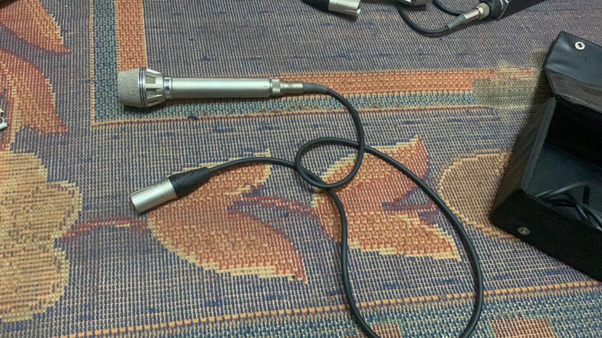 AKG D190C