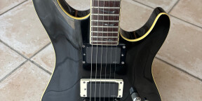 Guitare Cort KX1 avec upgrade EMG 81 et accordeur