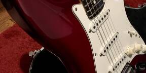 Fender stratocaster USA 1996 50th baisse !