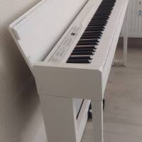 Vends Korg C1 air compact, idéal petits espaces.