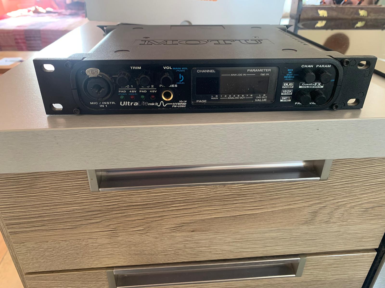 MOTU UltraLite mk3 Hybrid