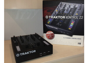 Native Instruments Traktor Kontrol Z2 (55782)