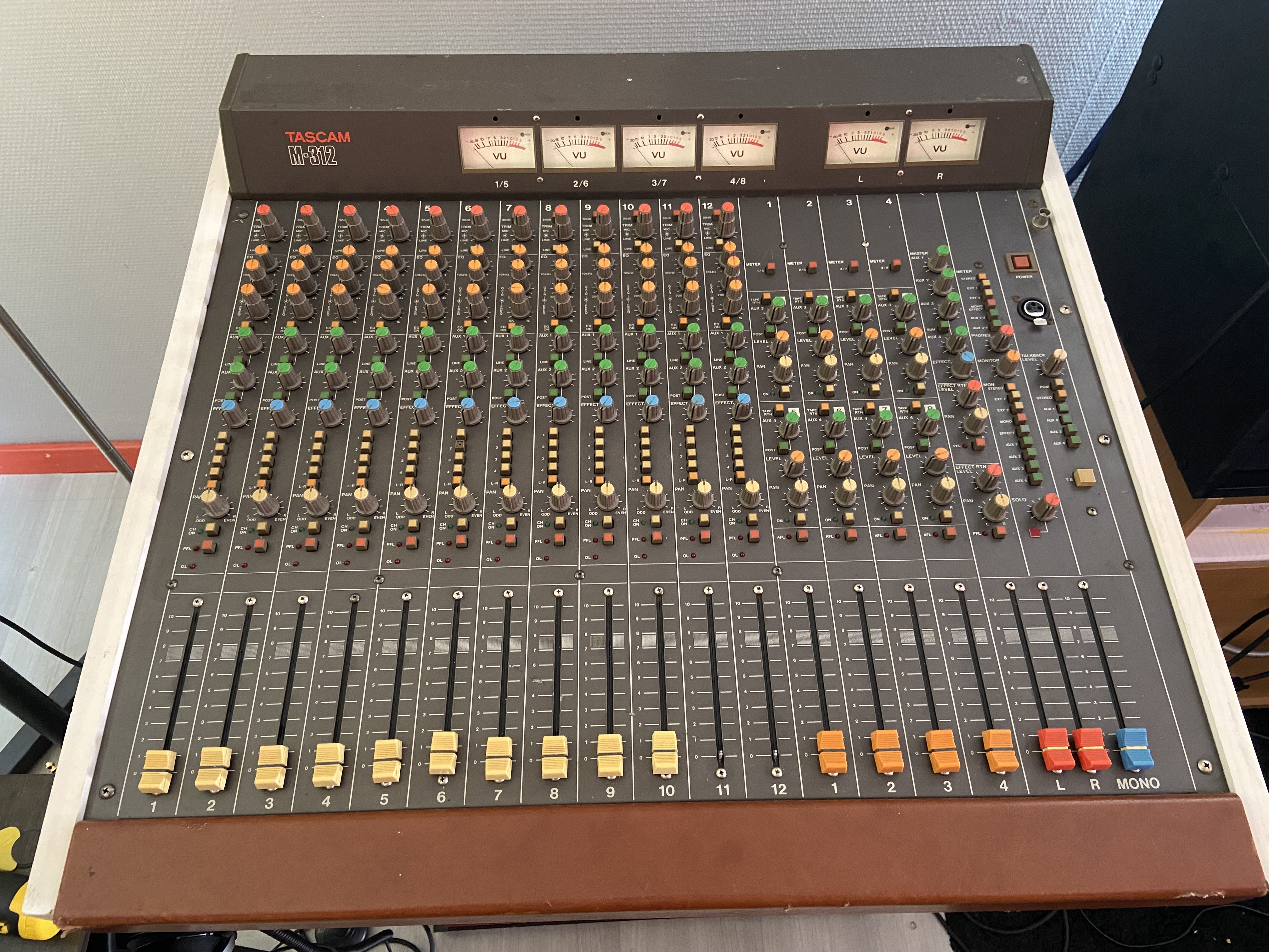 Vends Tascam M-312