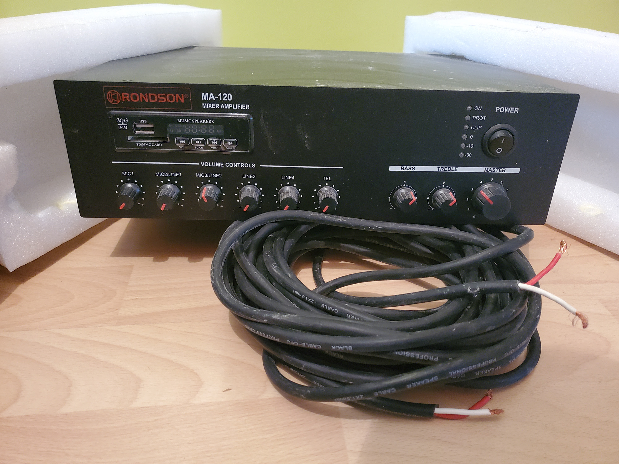 ampli mélangeur Rondson MA-120 120W Tuner FM, lecteur MP3/USB/SD et Bluetooth
