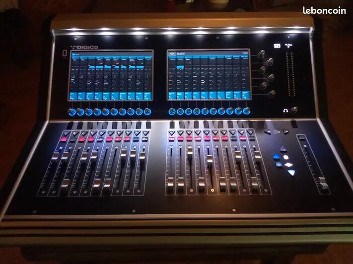 Digico S21 avec Dante/fly en parfait état.