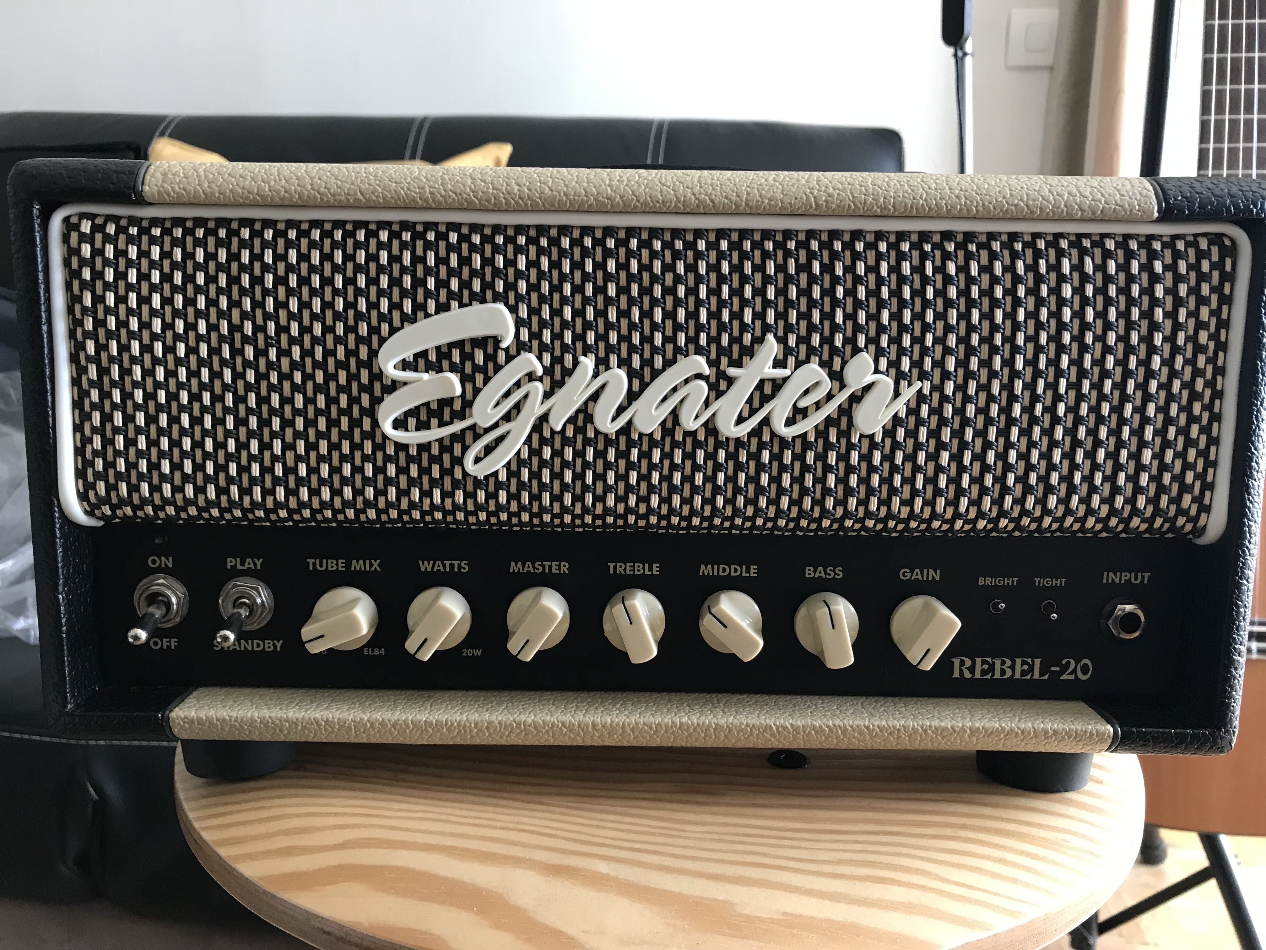 Vends tête d'ampli Egnater rebel 20 + Cab 112 X