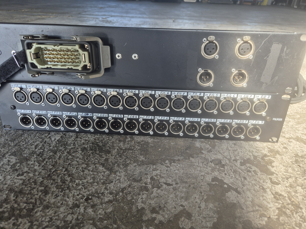 VENDS PLAQUE DE PATCH SON CABLE