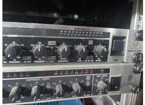 Behringer Ultragain Pro MIC2200 (29611)