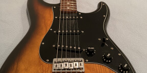 Vends Fender Stratocaster Hardtail Sunburn 1979