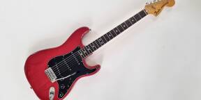 Fender Stratocaster 1980 Transluscent Red