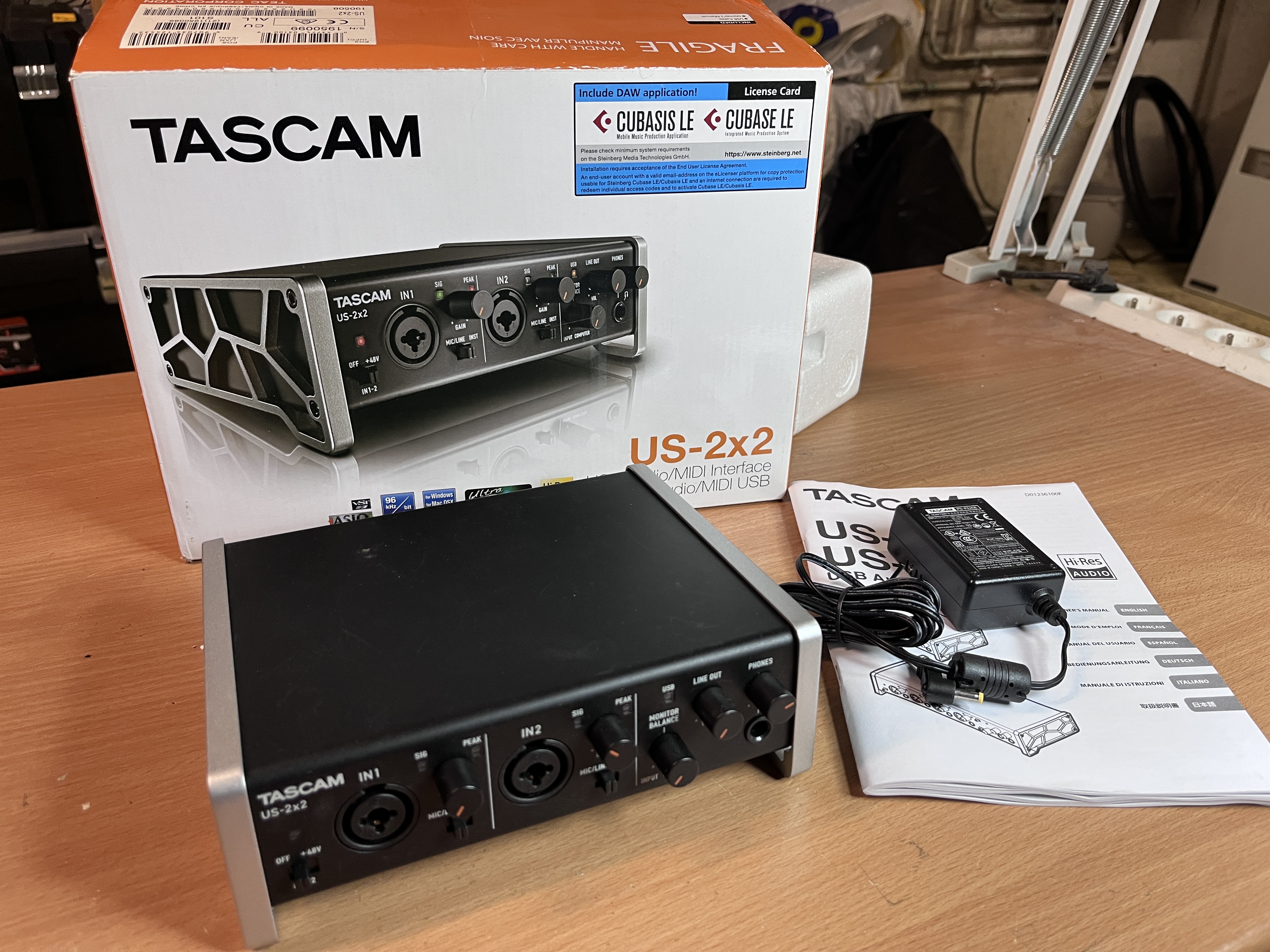 Vends Tascam US-2x2