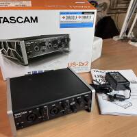 Vends Tascam US-2x2