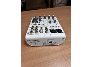 Yamaha AG06 (41041)