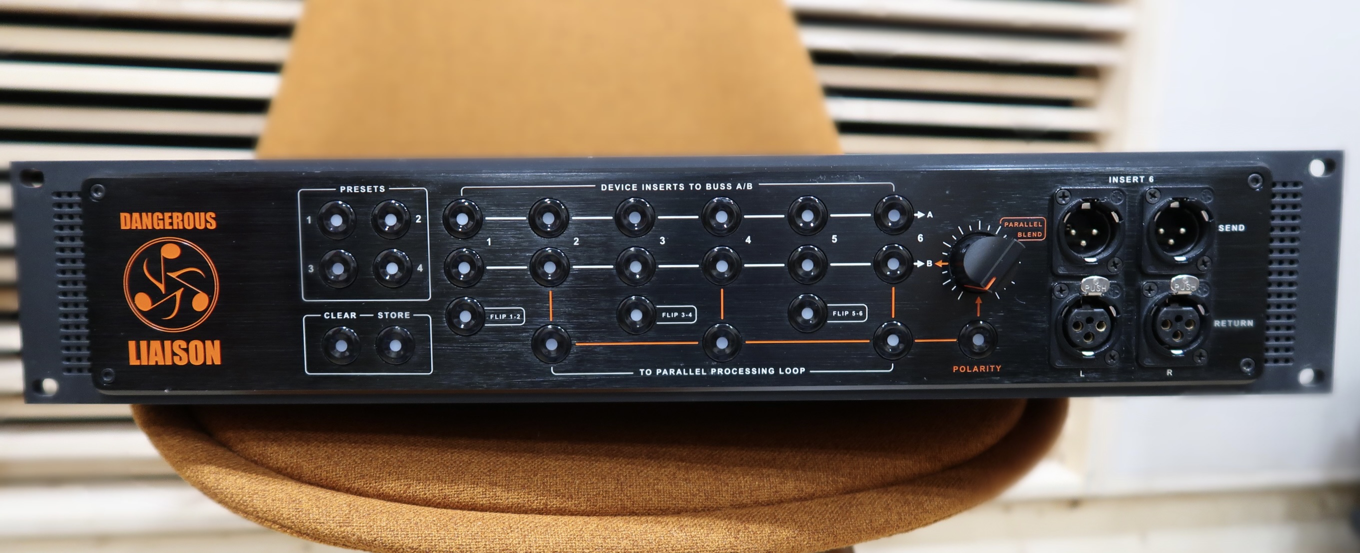 Vends Dangerous Music Liaison (black)