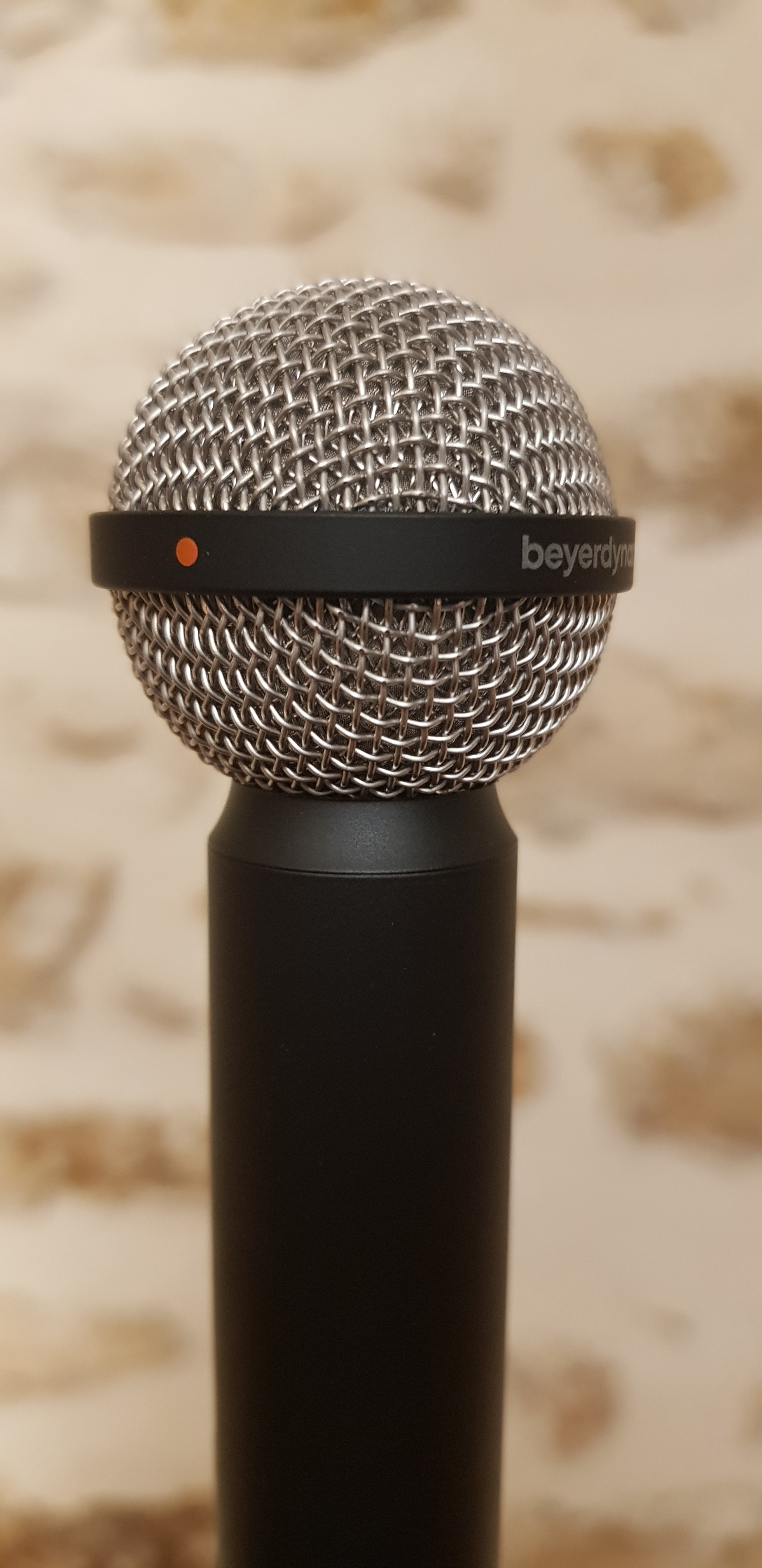 Beyer M160 Capsule &amp; Red Dot