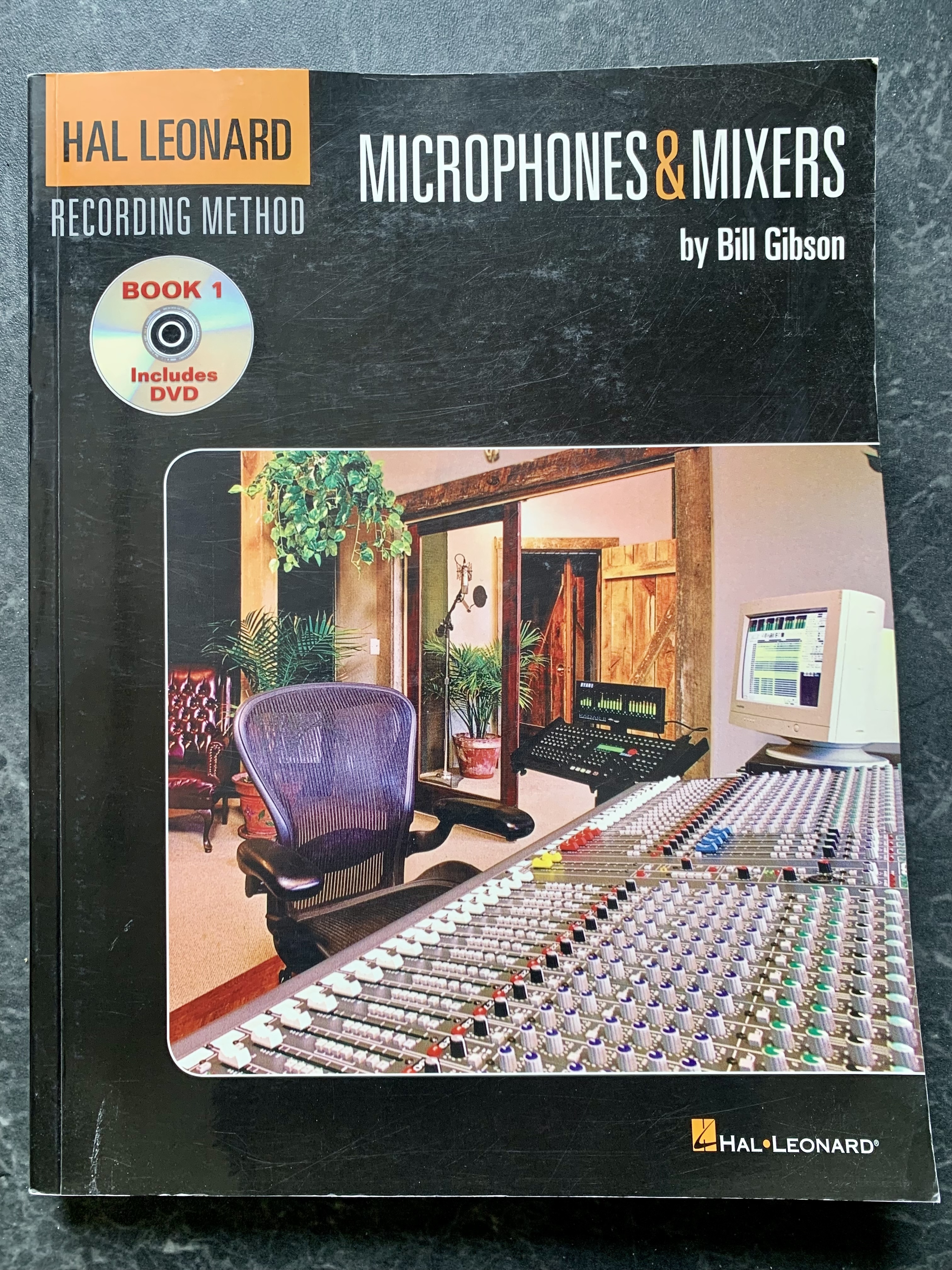 Hal Leonard Recording Method Vol. 1 Microphones and Mix