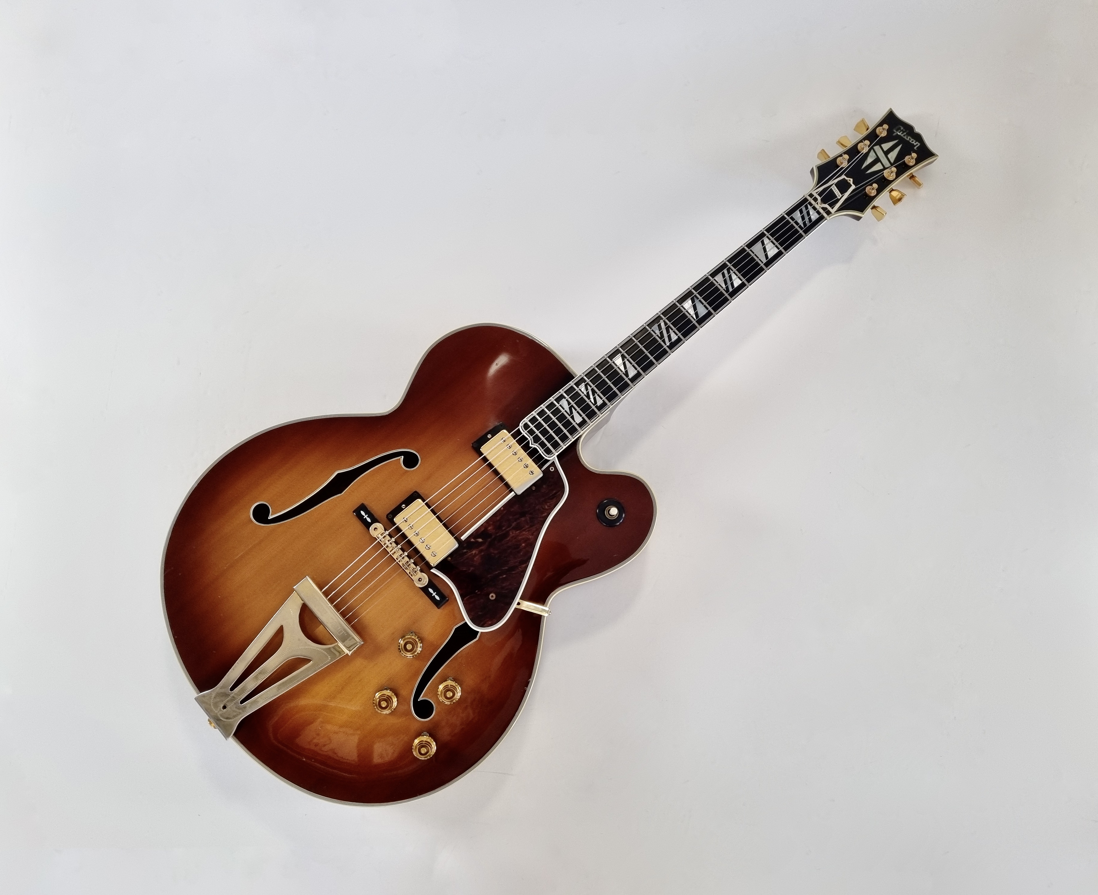  Gibson Super 400CES Sunburst 1972