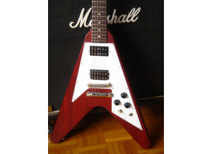 Gibson Flying V Faded - Worn Cherry (65072)