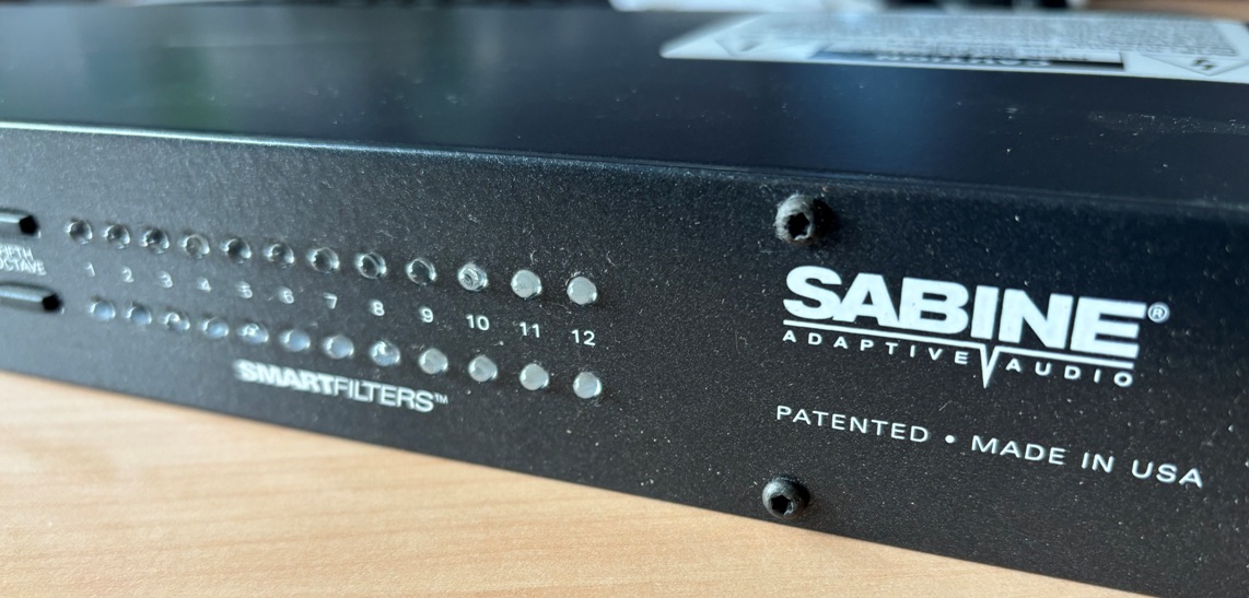 Sabine FBX2410  Larsen Exterminator