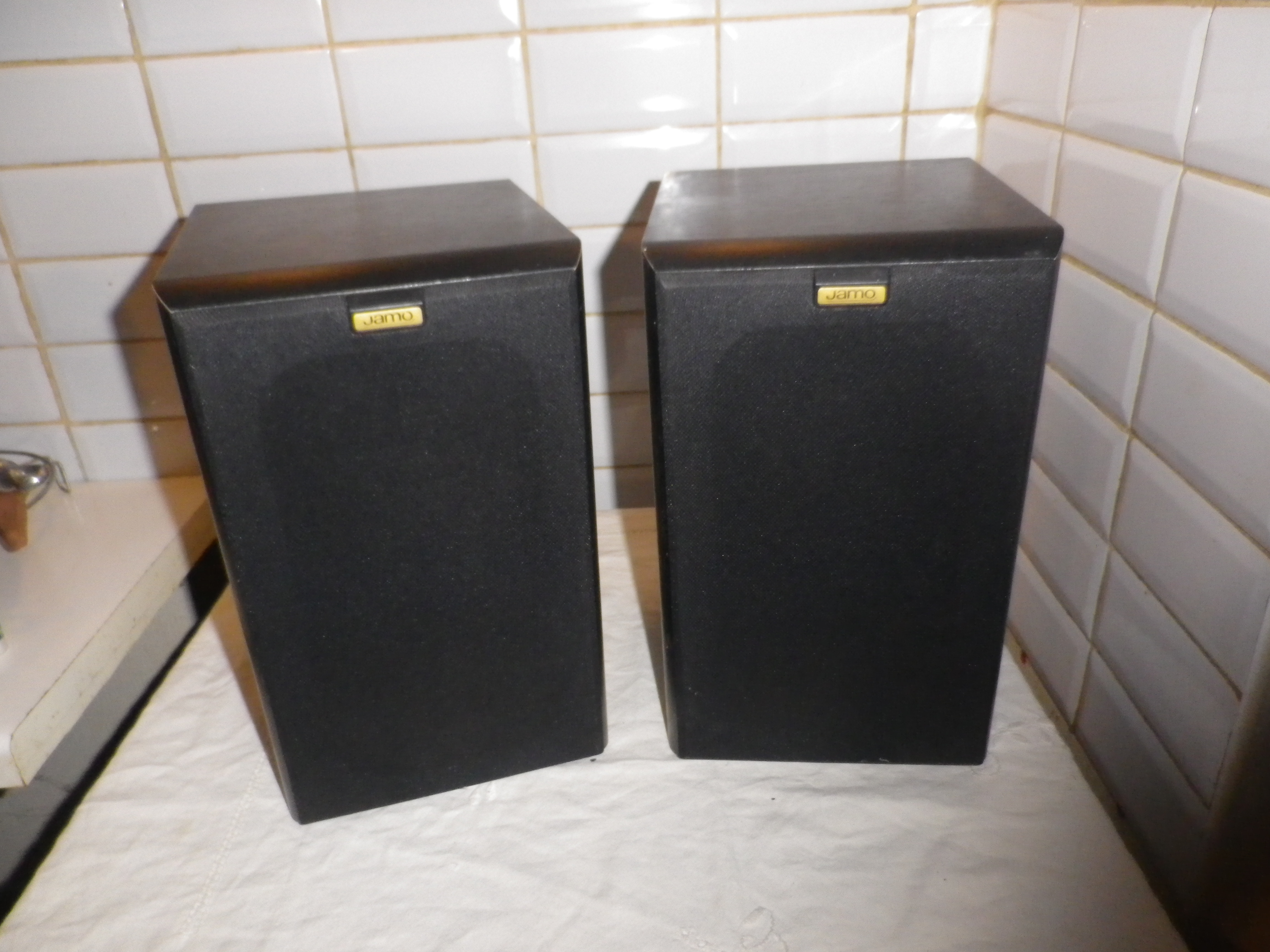 enceintes jamo cornet 40 IV