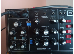 Behringer Model D (22015)