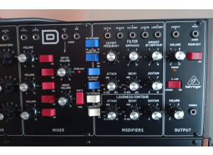 Behringer Model D (68476)