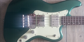 Vends Basse Squier Paranormal Rascal