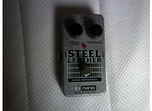 Electro-Harmonix Steel Leather (71907)