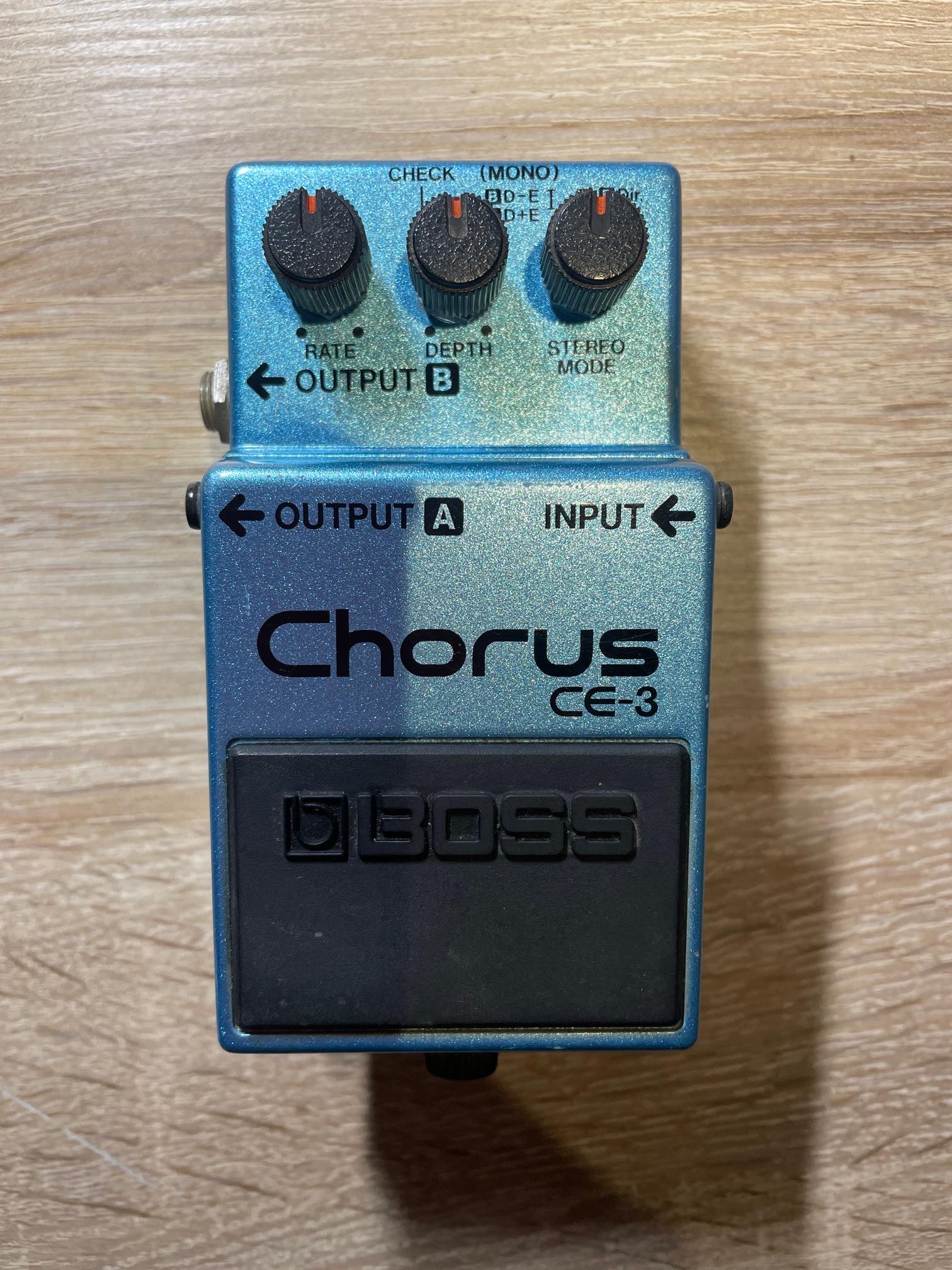 Vends pedal chorus BOSS CE-3