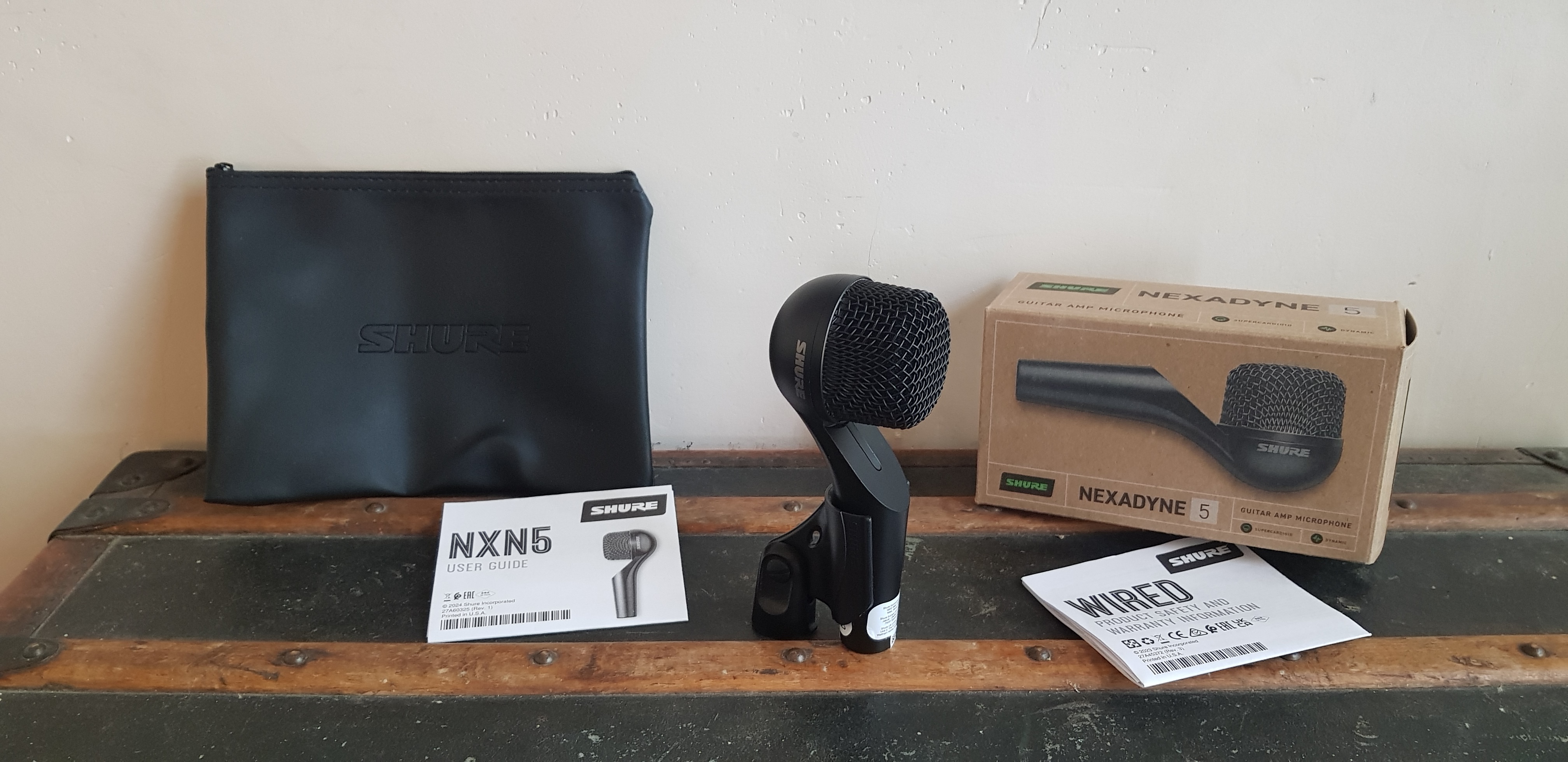 Shure Nexadyne 5 Box