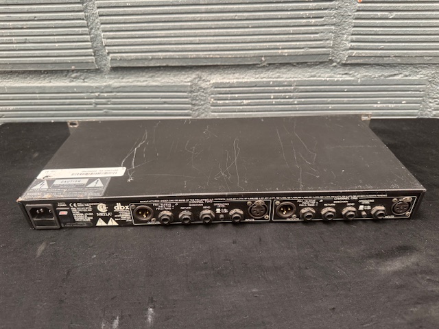 dbx 1066 (61695)