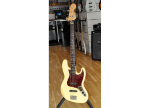 Fender Deluxe Active Jazz Bass (2004) (83723)