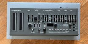 Roland Sh-01a