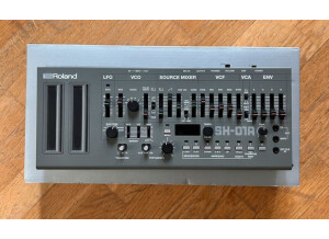 Roland SH-01A (54553)