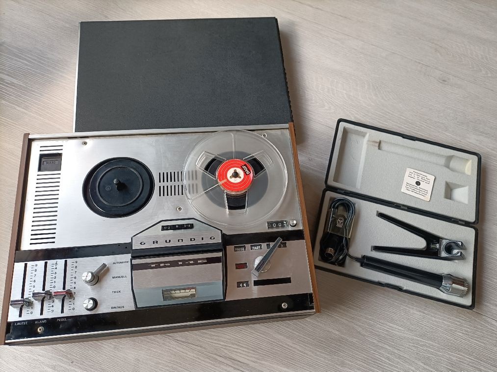 Magnétophone Grundig TK 146
