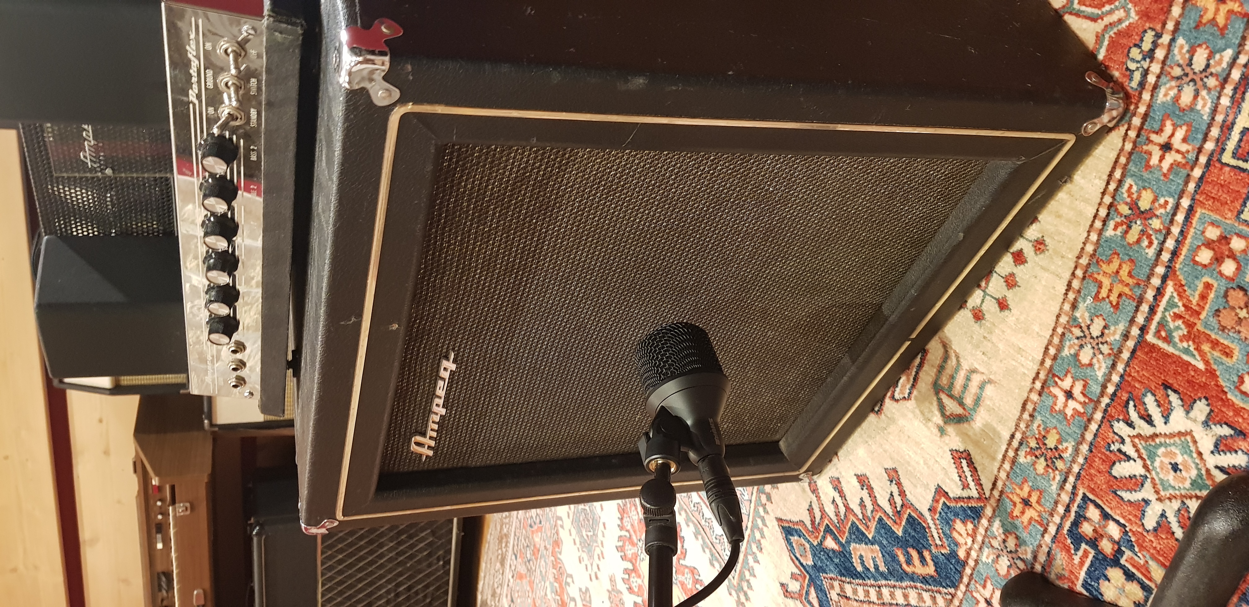 Shure Nexadyne 2 Bass Amp