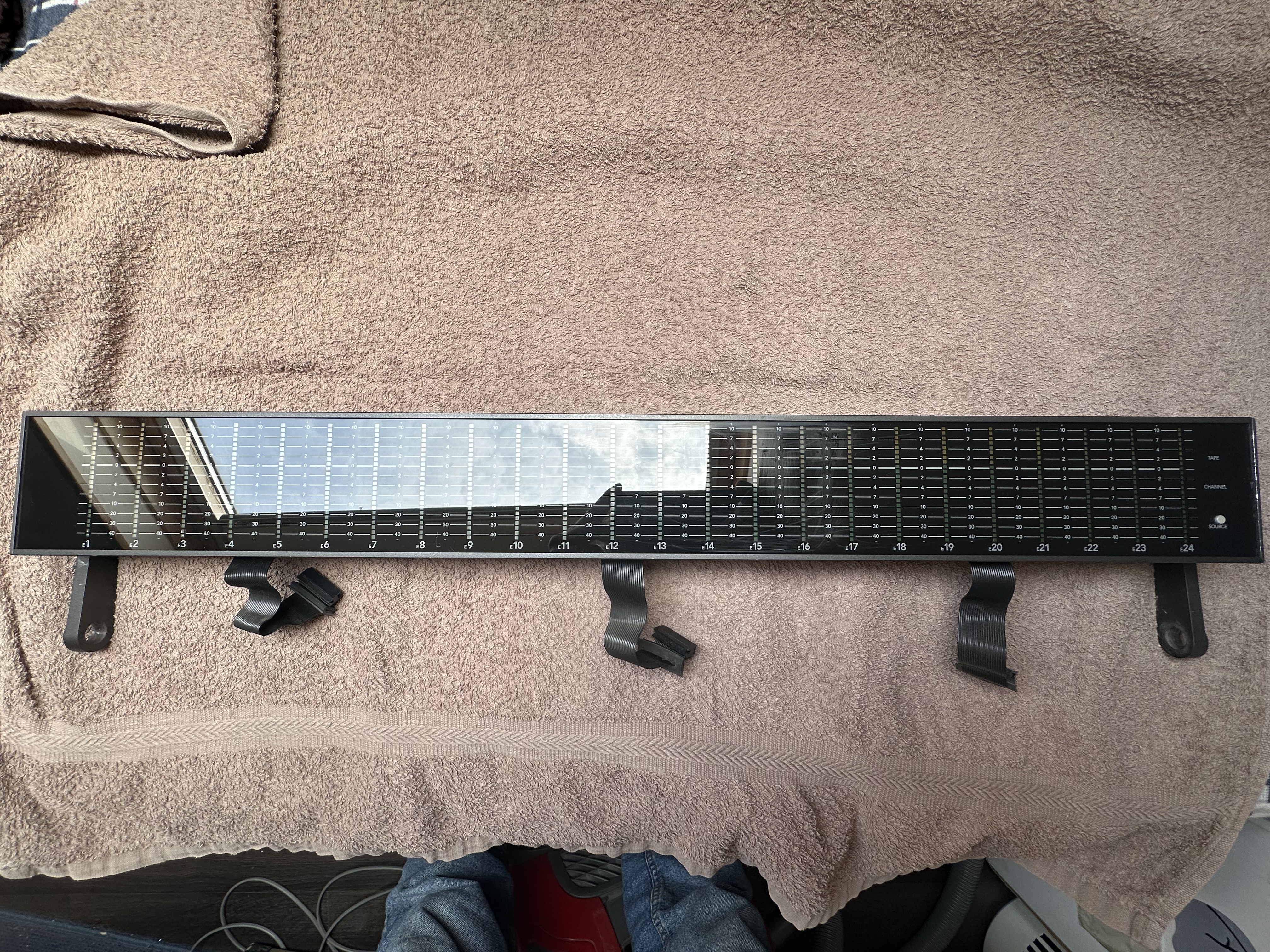 Vends bandeau bargraph pour Mackie 24E (extension)