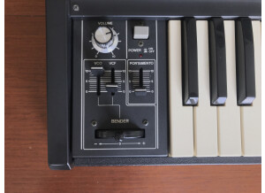 Roland SH-09 (27322)