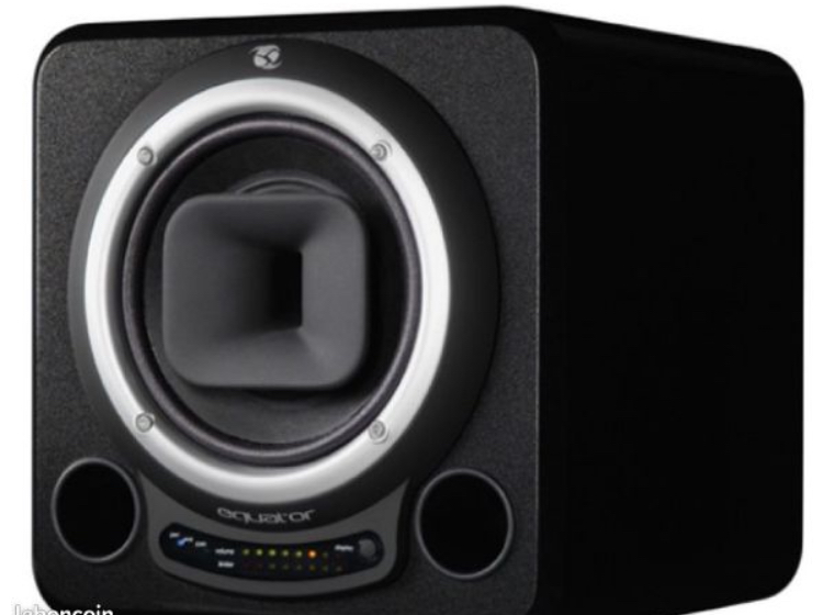 Equator Q10  Paire d’enceintes de monitoring pro 