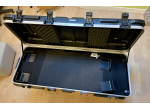 fly-SKB-04