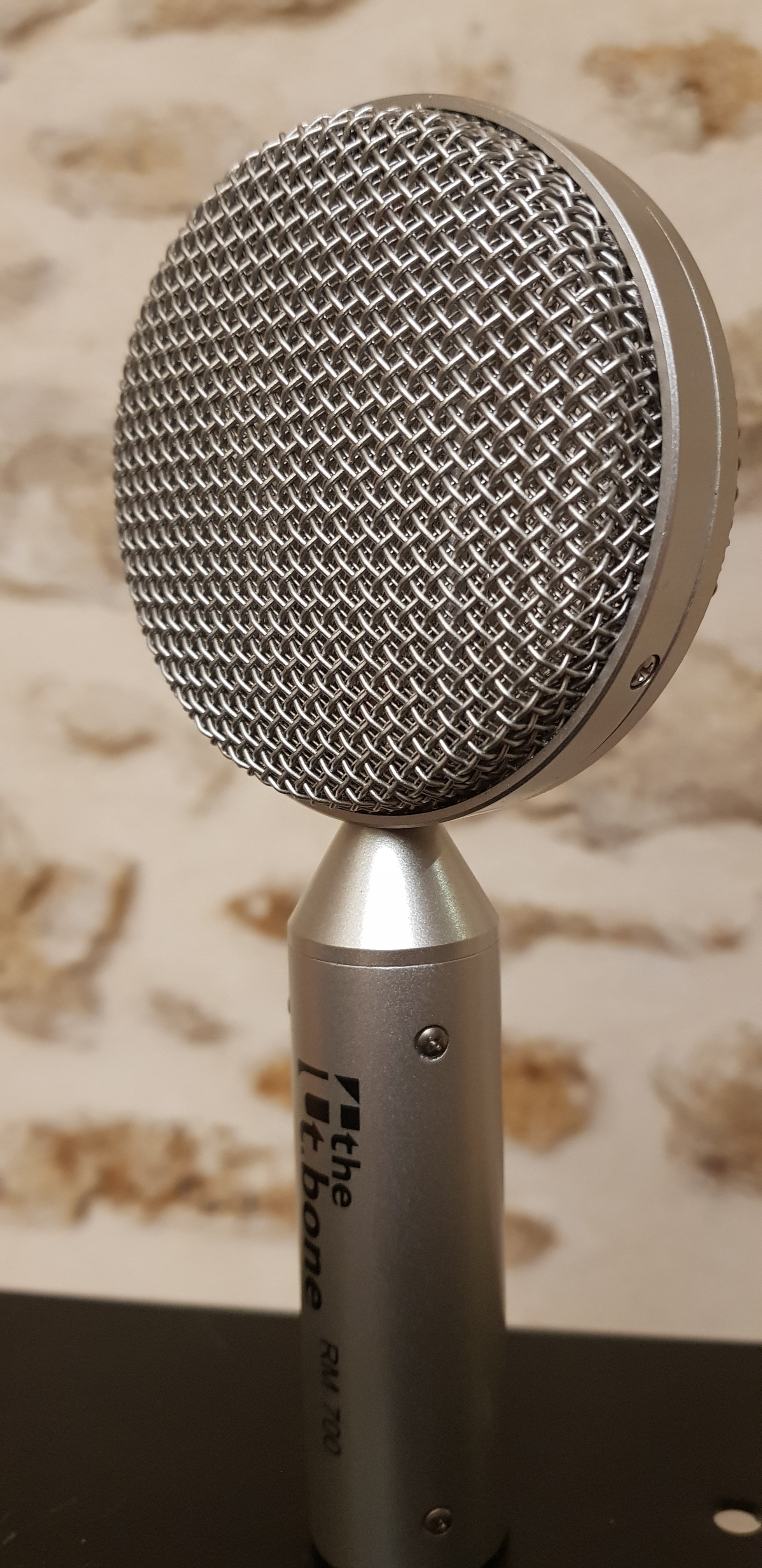 t.bone RM700 Grille 02