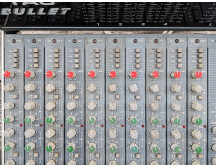 Studio-la-boite-a-meuh-tac-bullet-preamps-et-eq