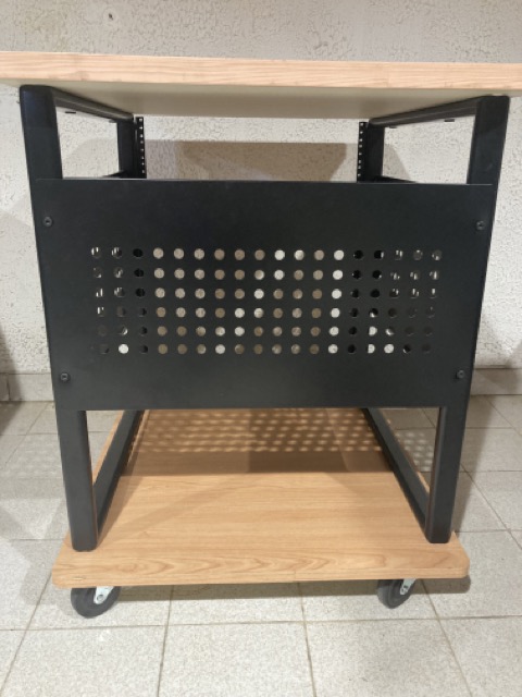 Vends meubles rack de studio Studio Rta producer Cart