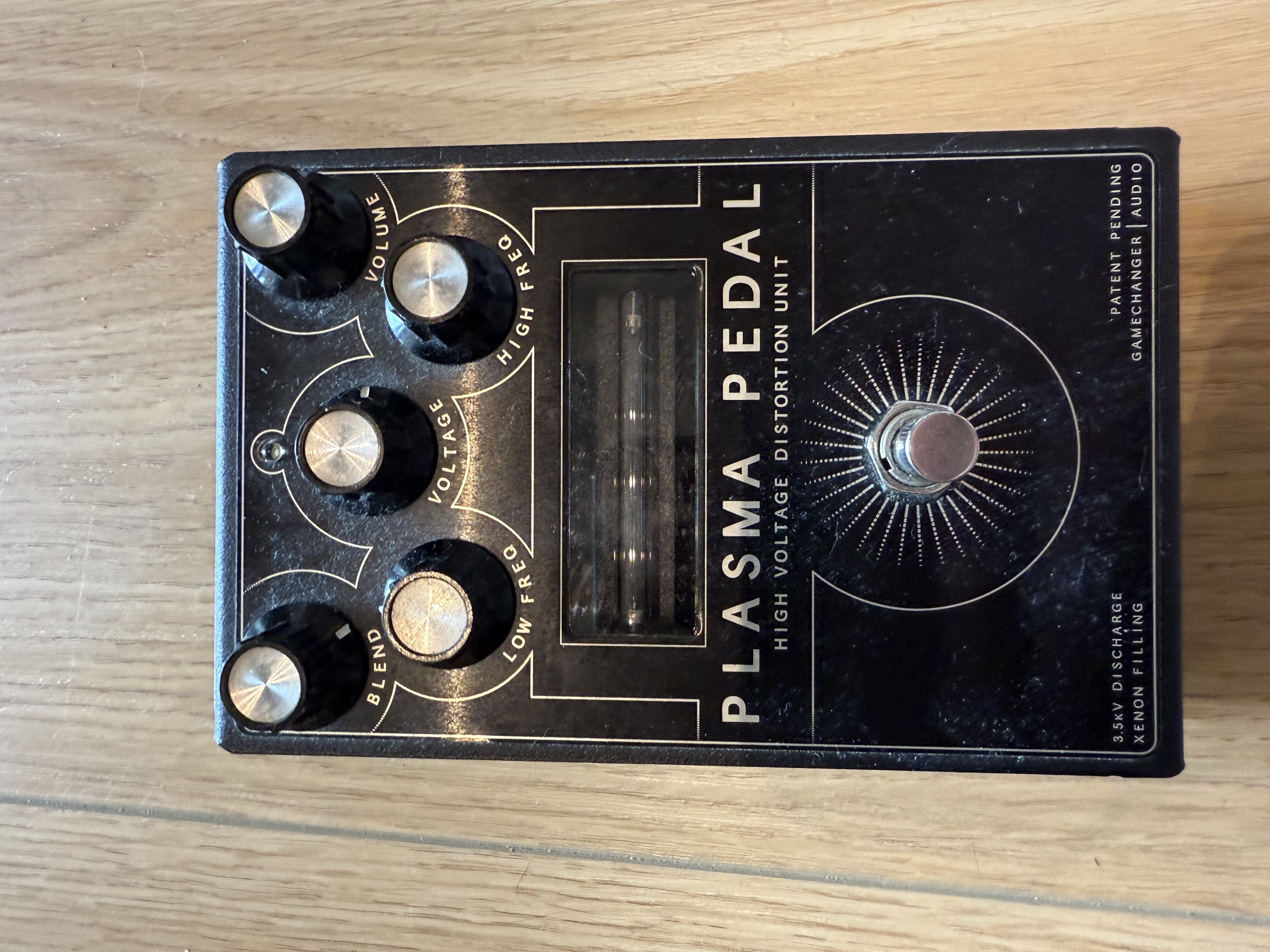 Vends Gamechanger Audio Plasma pedal