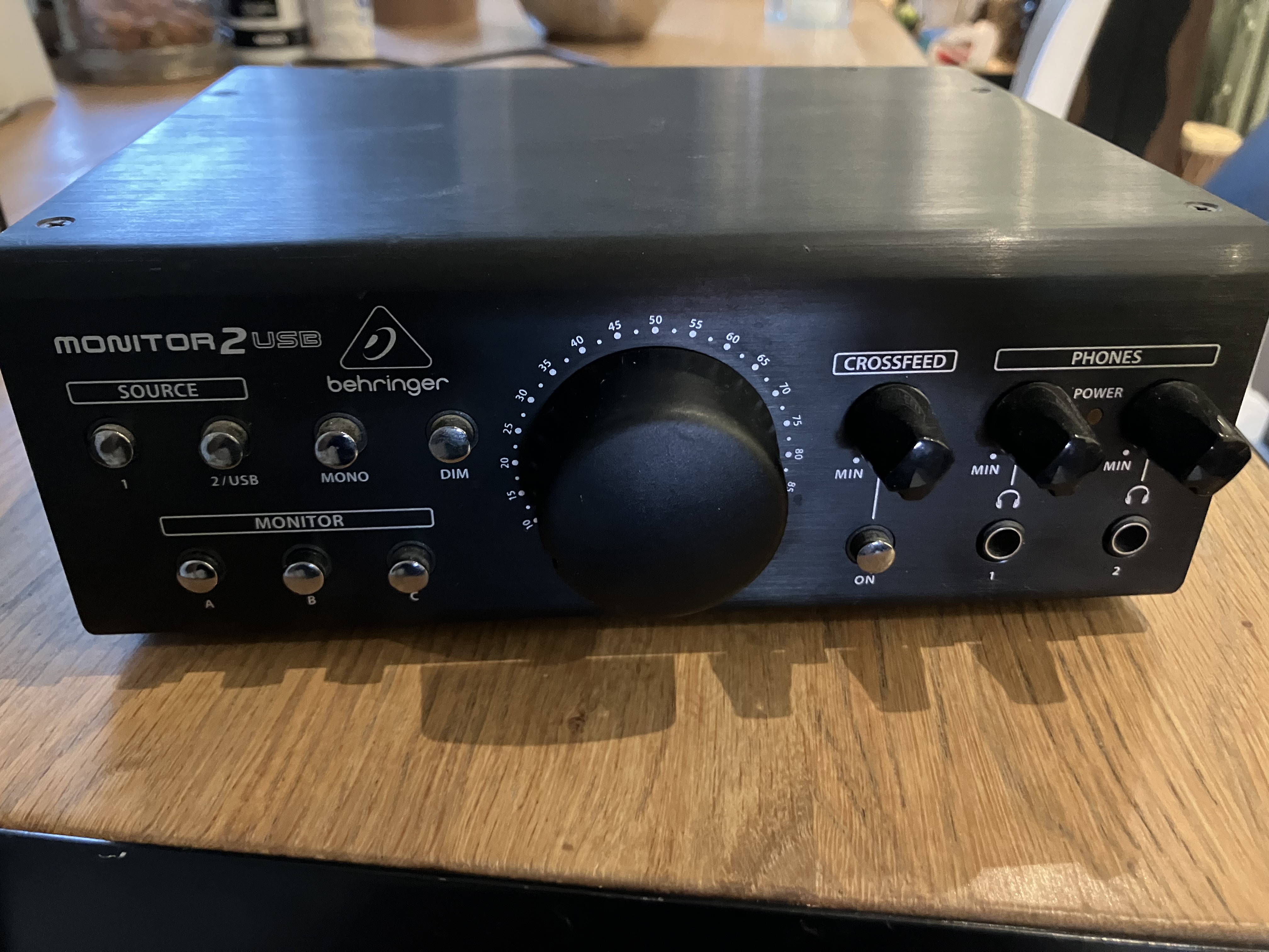 Vends controleur de monitoring actif/ carte son monitor2usb