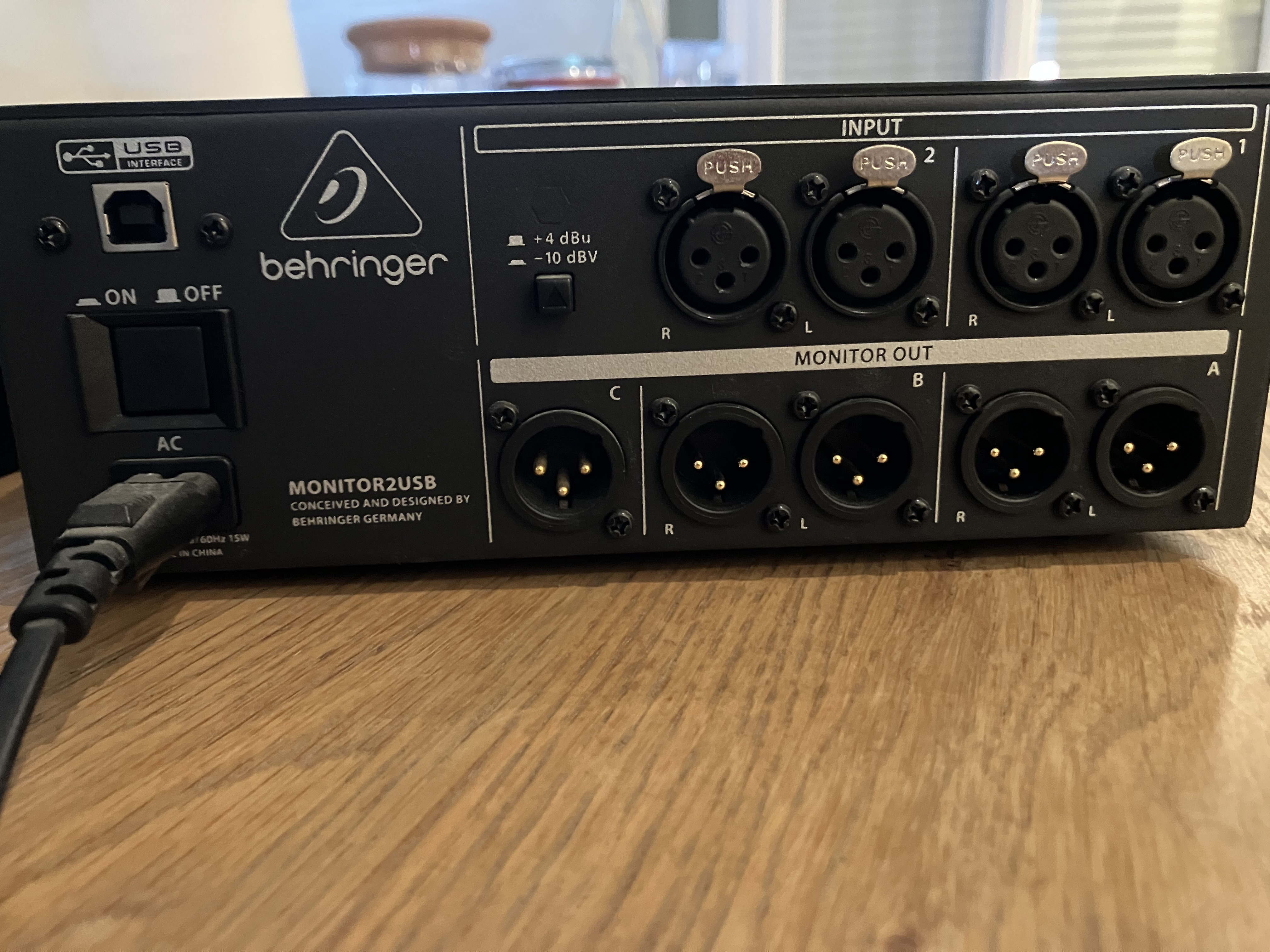 Behringer Monitor2USB (11685)