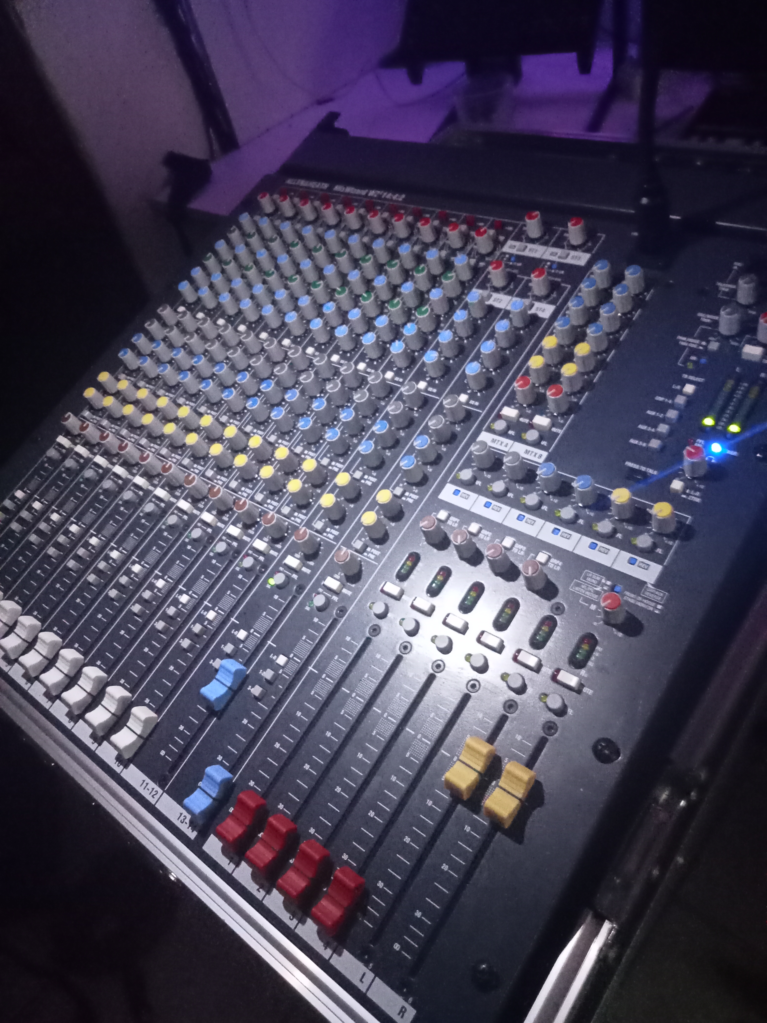 Allen & Heath WZ4 14:4:2