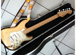 Fender American Deluxe Stratocaster - Amber Maple