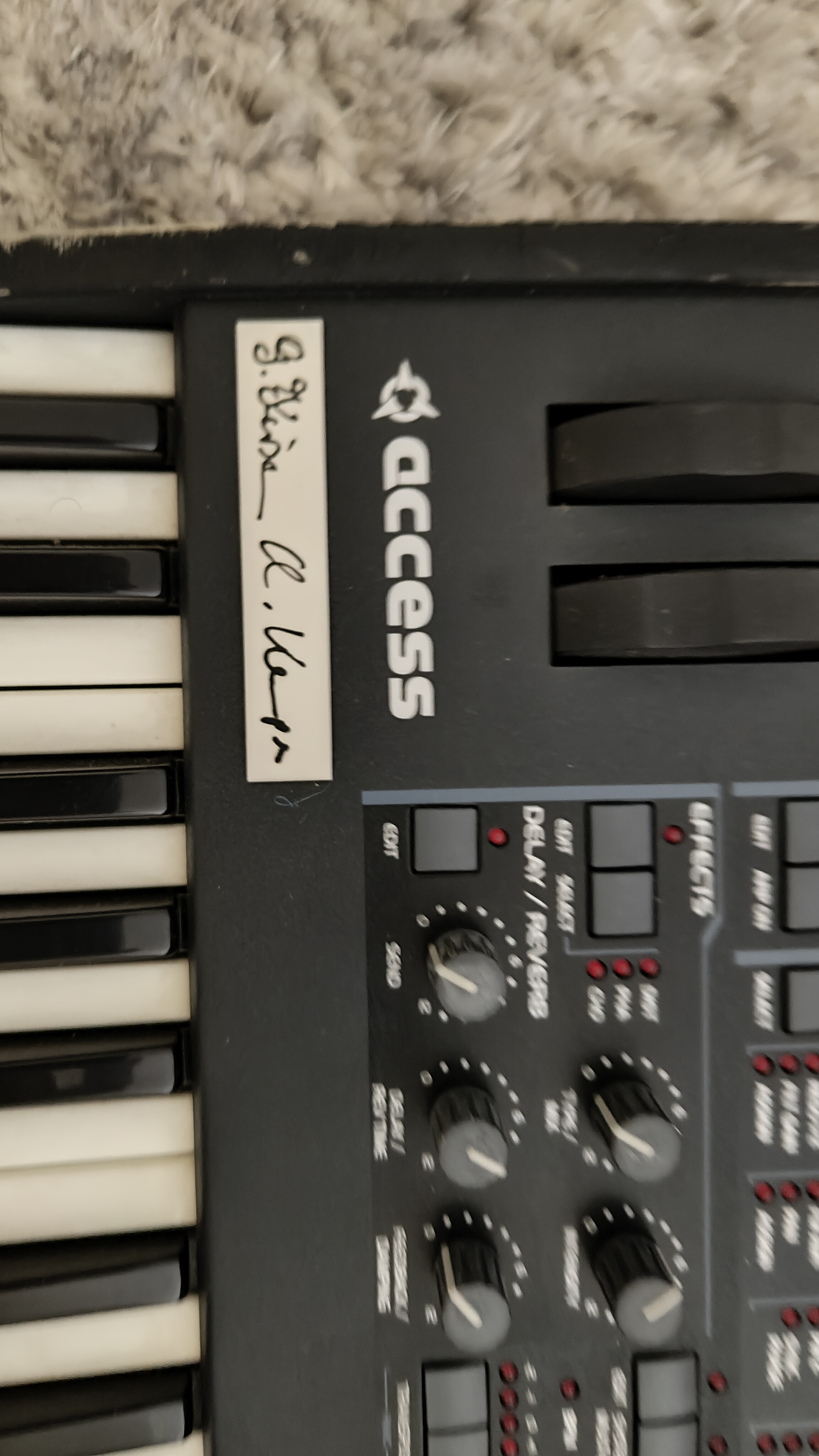 Access Music Virus Indigo Redback (3267)